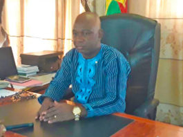 Le président du conseil encourage l’association » Main tendue pour les démunis »